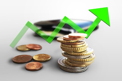 Economics coaching at Safroz Coaching